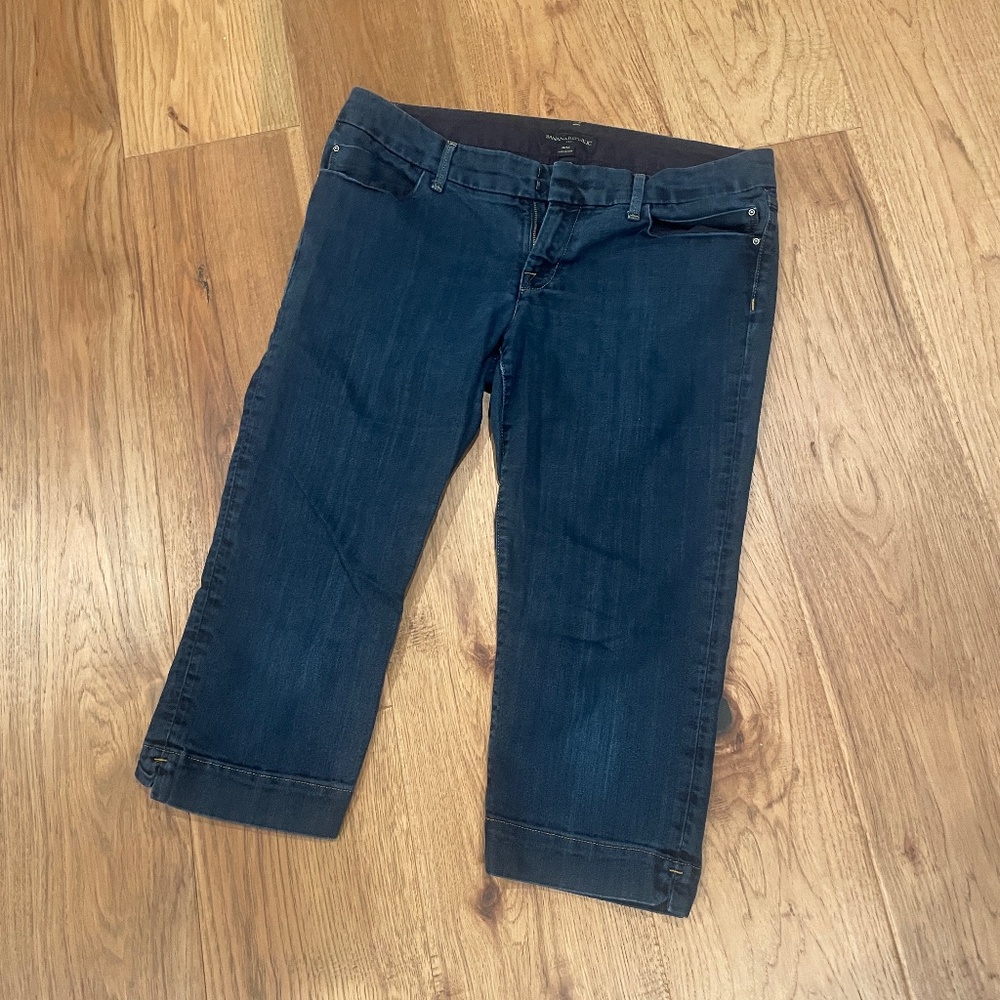Banana Republic Short Capri Pants True Navy Washed Stone Size 12